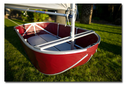 Foldina sailing dinghy